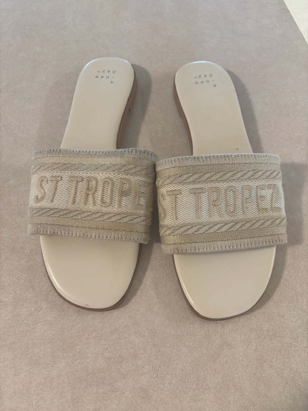 A New Day St. Tropez Women's Flat Slip-On Slide Sandals